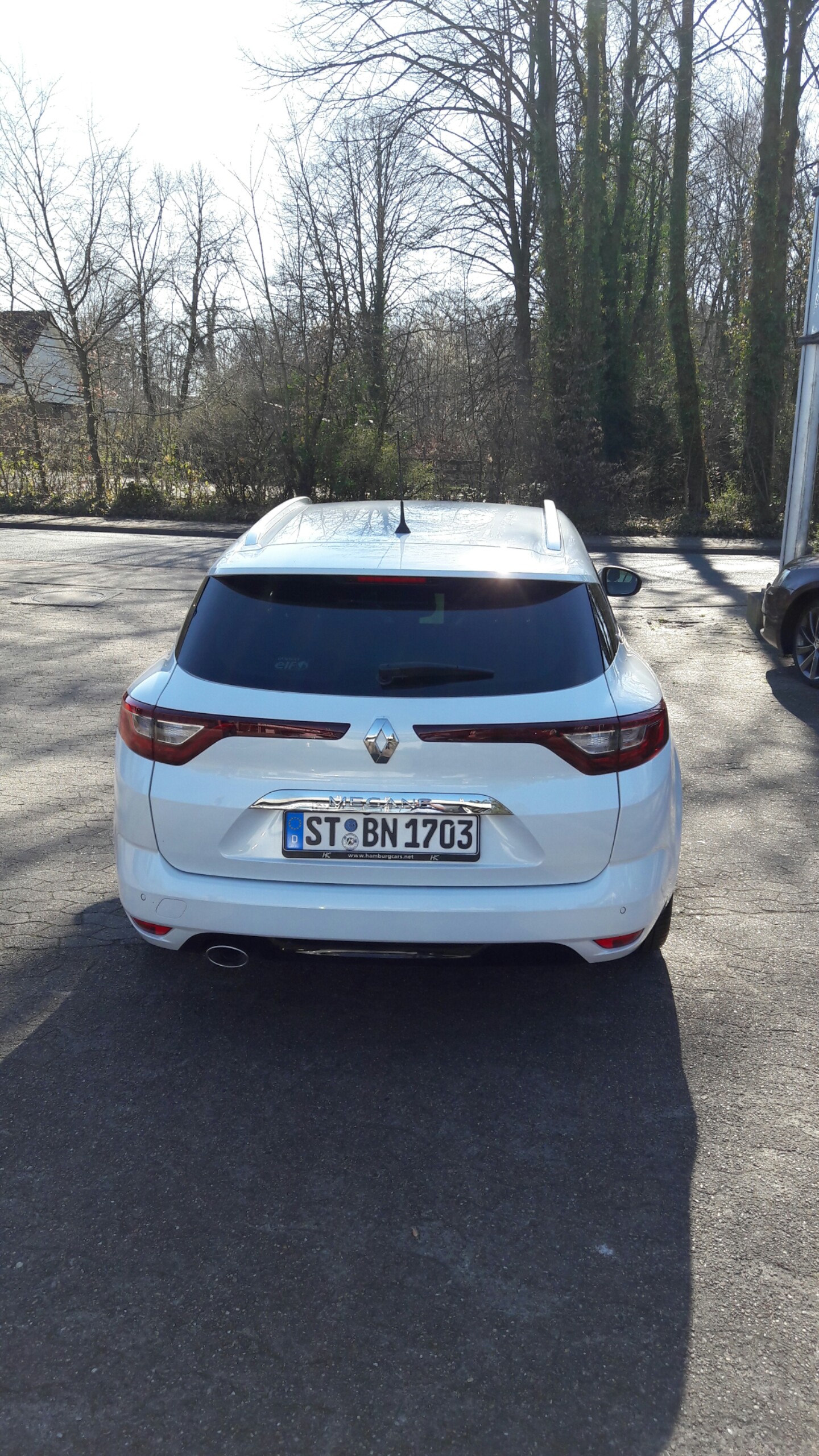 Megane Grandtour BOSE EDITION in Perlmutt Metallic .